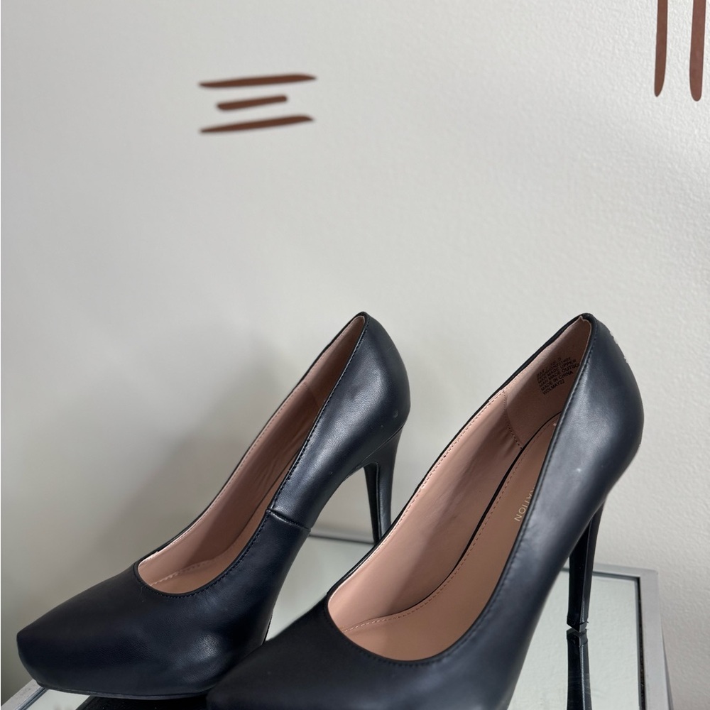BCBGeneration Penni Platform Pump - image 4
